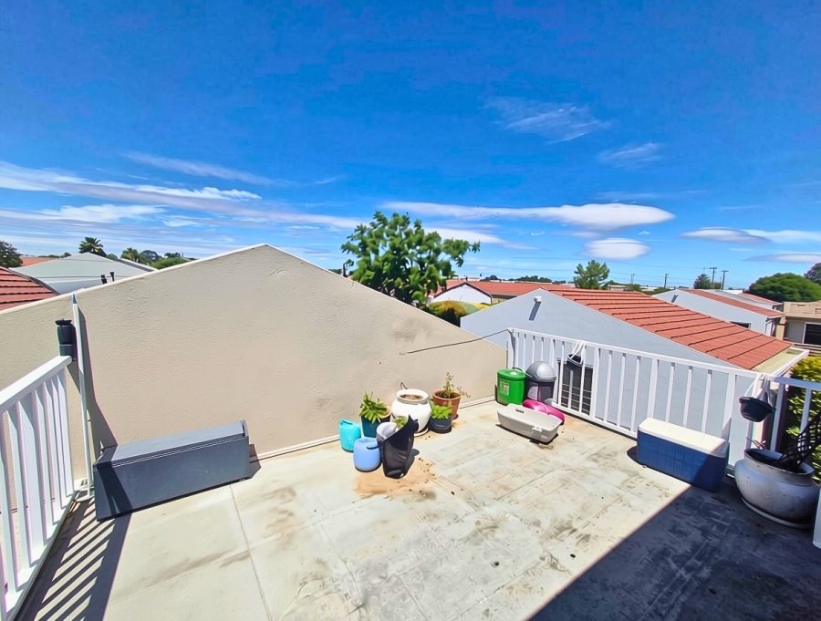 To Let 2 Bedroom Property for Rent in Bothasig Western Cape